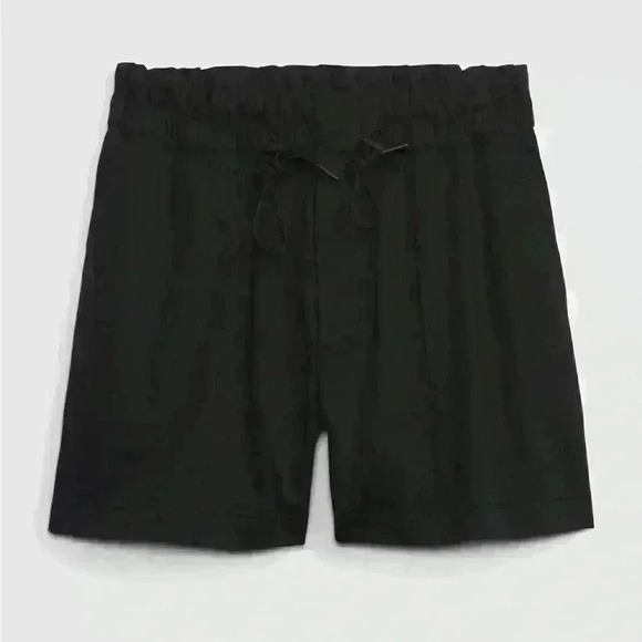GAP Pants - GAP Bungee Pull-On Shorts Black Small